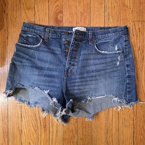 Abercrombie & Fitch High Rise Mom Short, Curve Love. Size 33/16. EUC